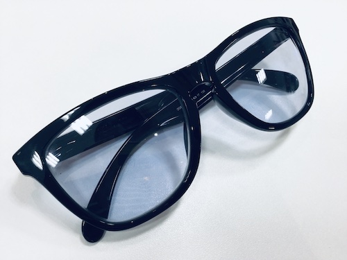 ジョニー・デップの様な薄い色のサングラス | 時計メガネのイチノセキ