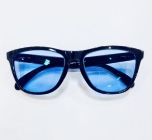 akita sunglass tom ford rayban oakley frogskins 999.9 blue